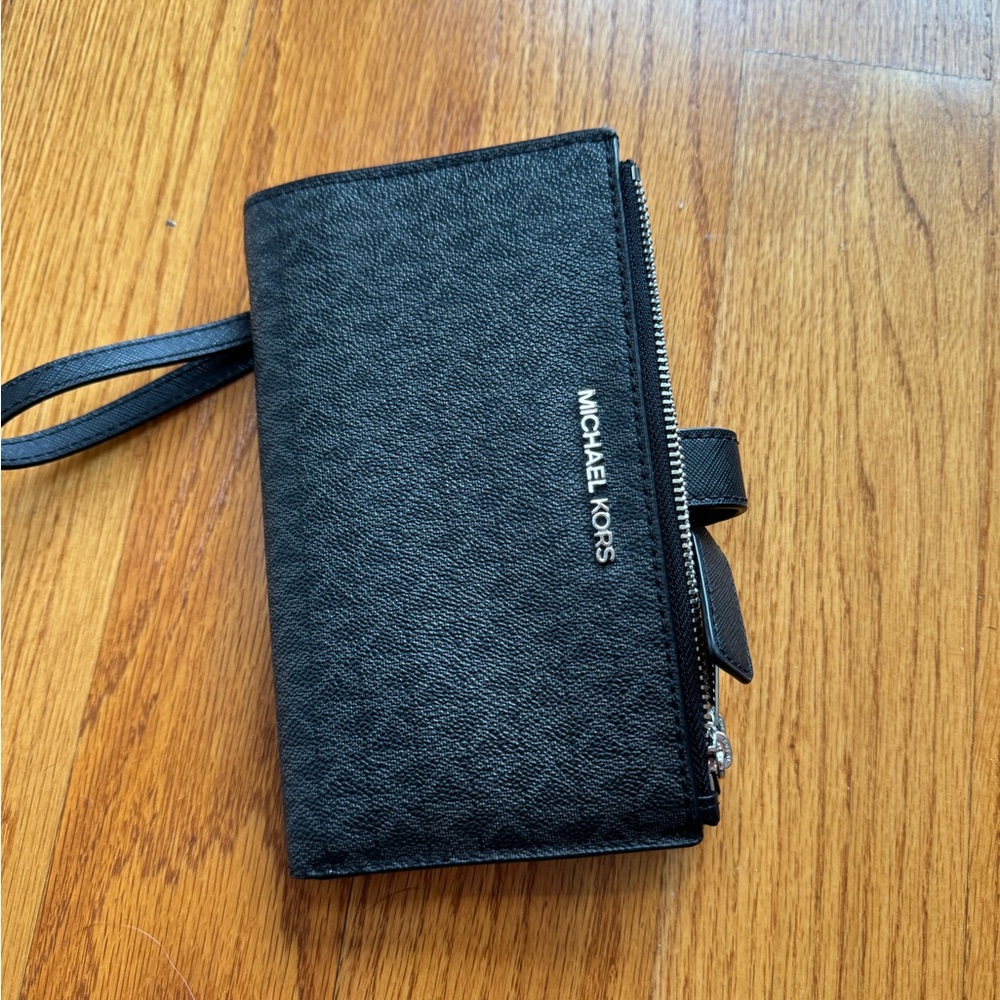 Michael Kors Black Wristlet Wallet